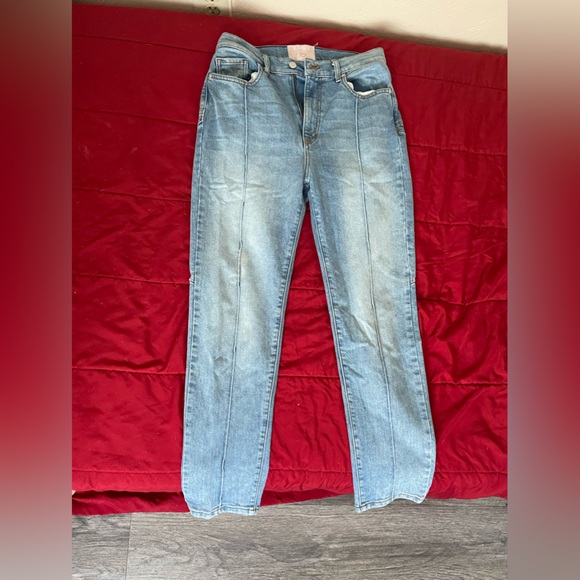 TRENDING star-butt jeans - Picture 2 of 3